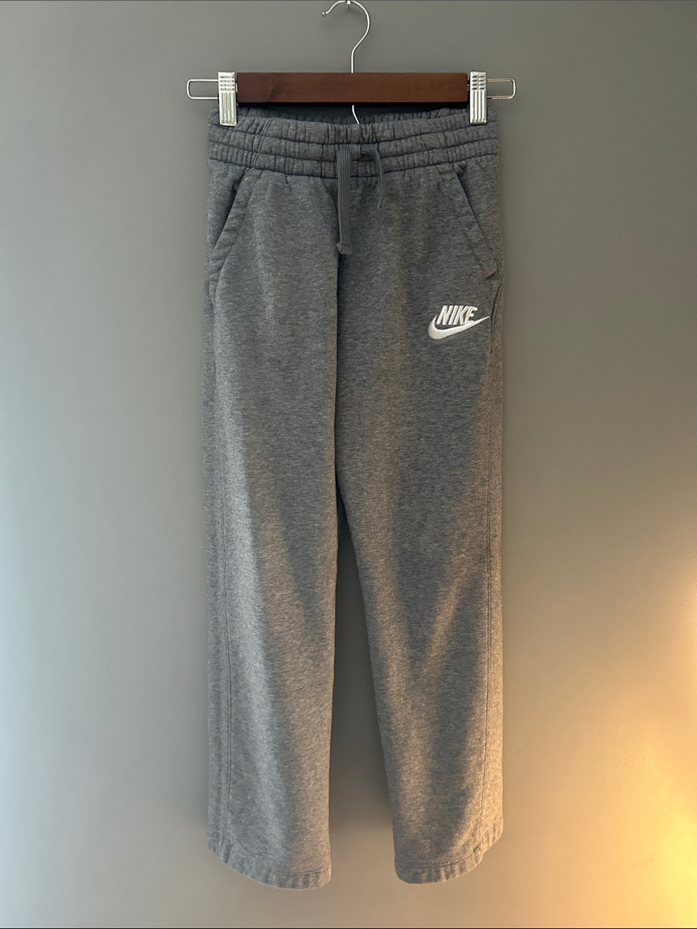 Nike Kids' Medium Gray Fleece Drawstring Sweatpants